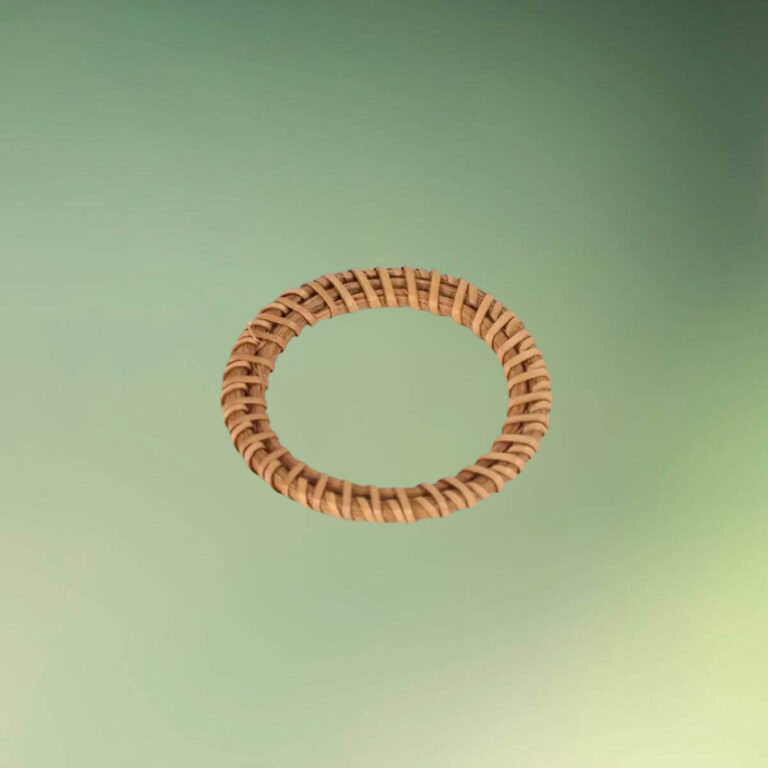 Servietringe i vævet rattan