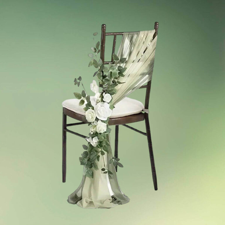 Stolepynt med kunstige blomster og stof - grøn