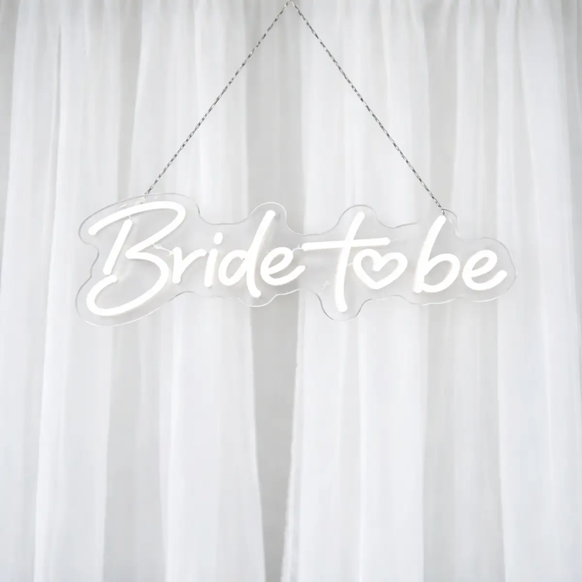 lej LED lysskilt | "Bride to be" | Varm hvid | Dæmpbart neonskilt