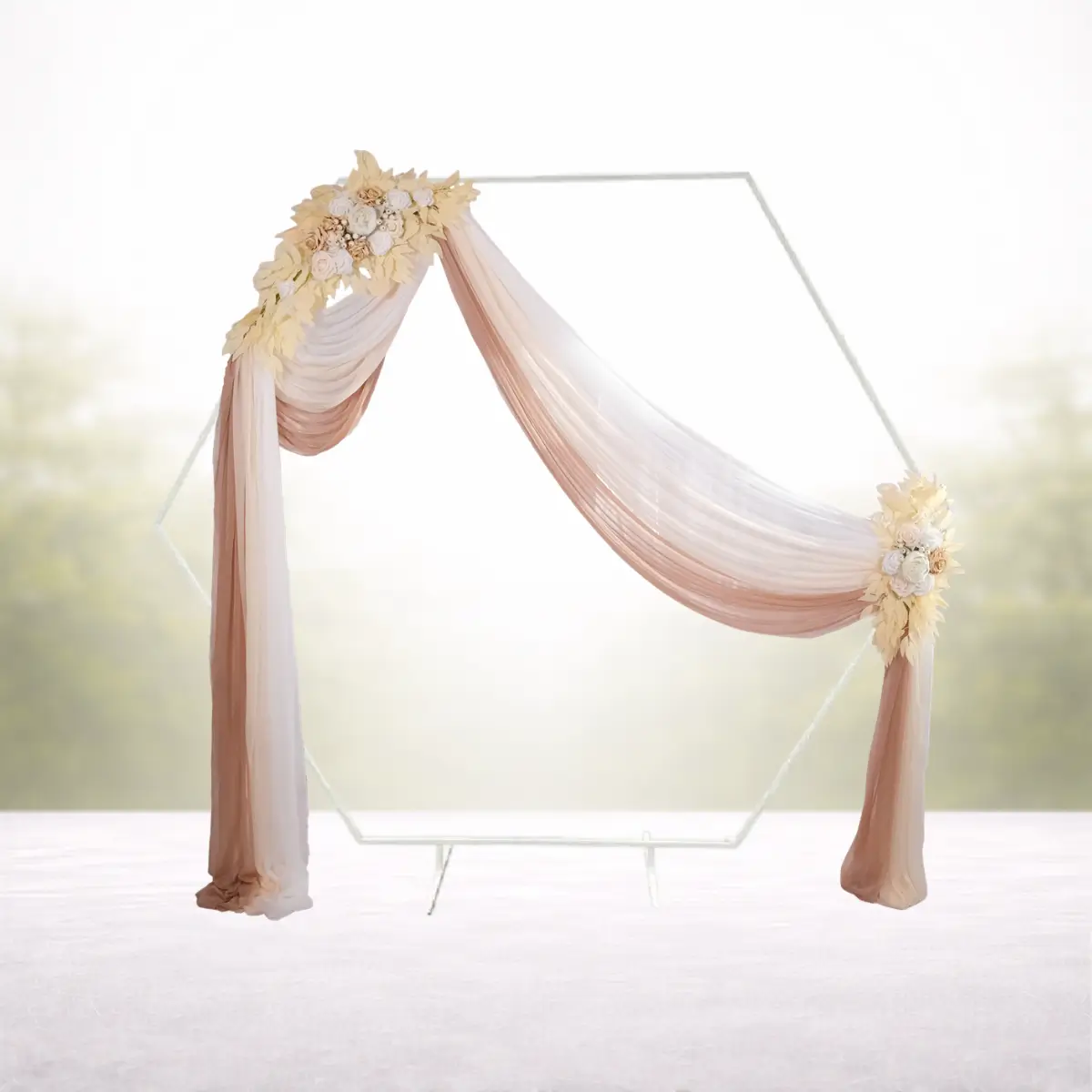 Classic Neutral på hvid sekskantet bue hvid (1) lej pakke Classic Neutral på hvid sekskantet bue