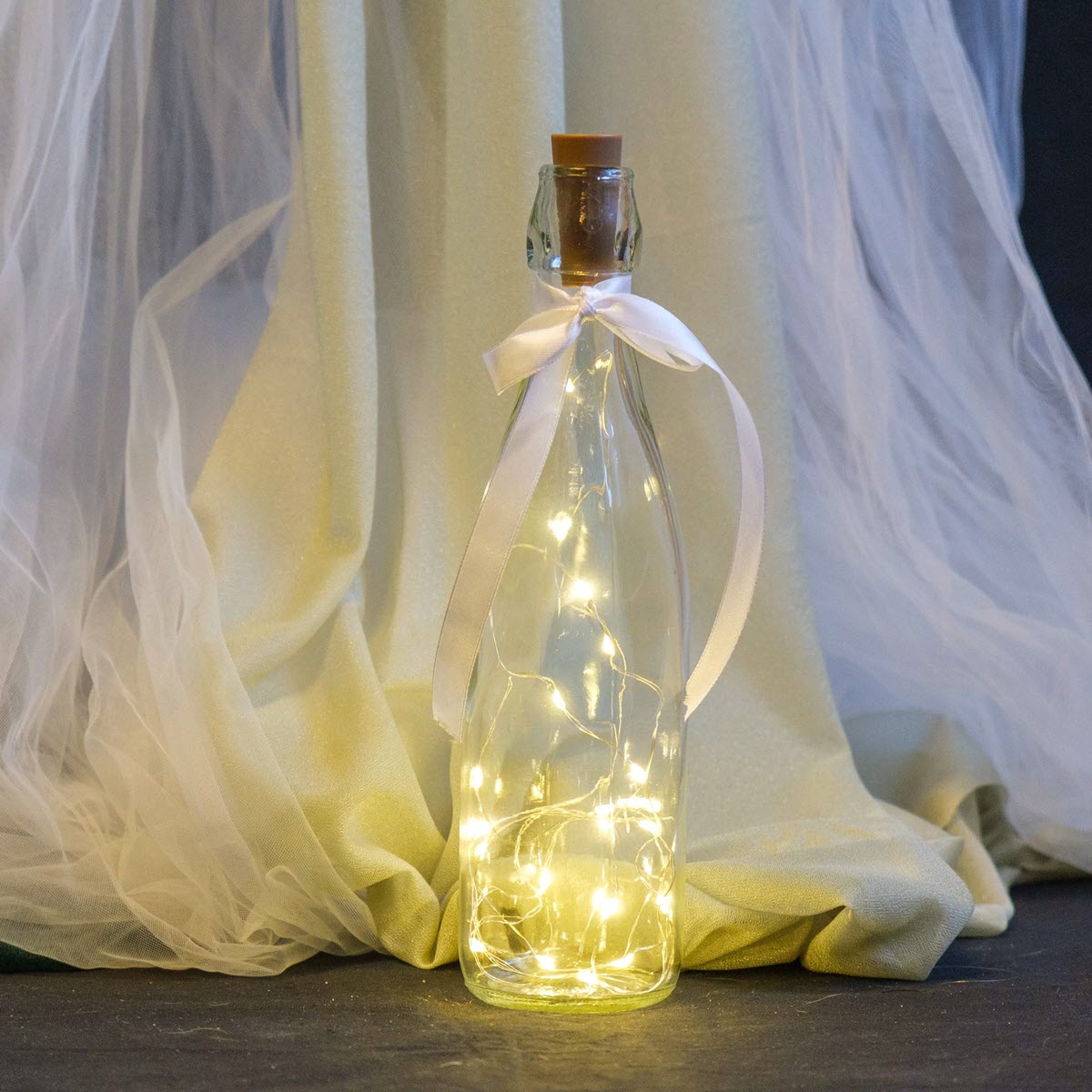 Lej en Flaskeprop med lyskæde | 20 LED-lys | 2 m | Varm hvid