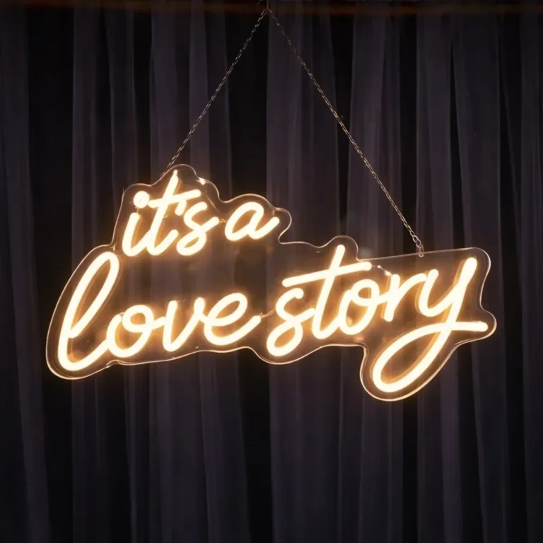lej LED lysskilt | "It's a love story" | Varm hvid | Dæmpbart neonskilt