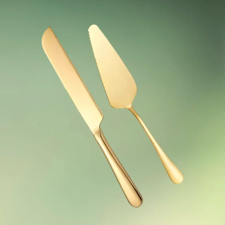 lej Kagespatel og kagekniv sæt | Rustfri stål | Glat & blank guld bestiksæt | To dele