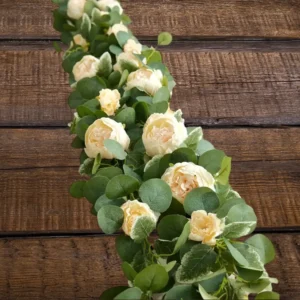 Kunstig blomsterranke med pæoner champagne farvet - bryllup
