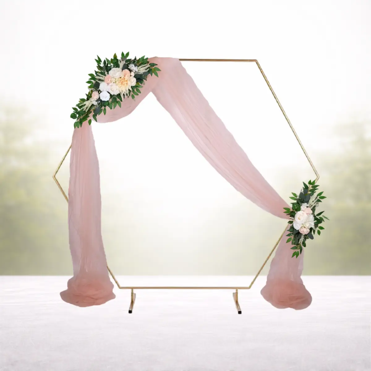 Soft peach x2 på guld sekskantet bue hvid (1) lej pakke Soft peach x2 på guld sekskantet bue