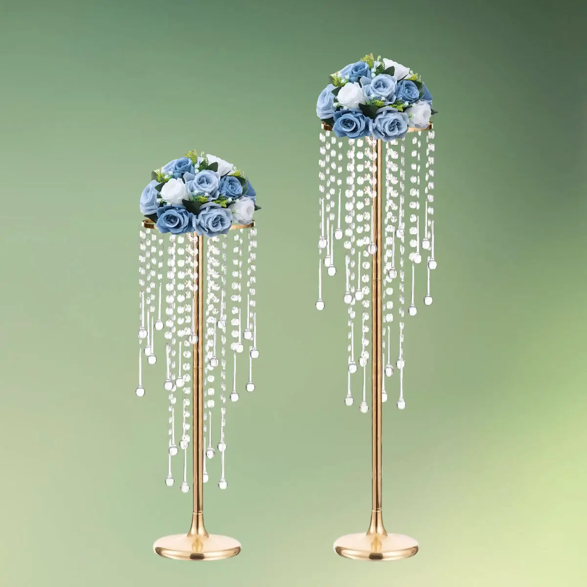 guld stativ med akryl krystaller 55 og 75 cm m blå blomster (1) lej Centerpiece stativ med akryl krystaller | Guld dekorationsstativ | 55 og 75 cm med blå blomster