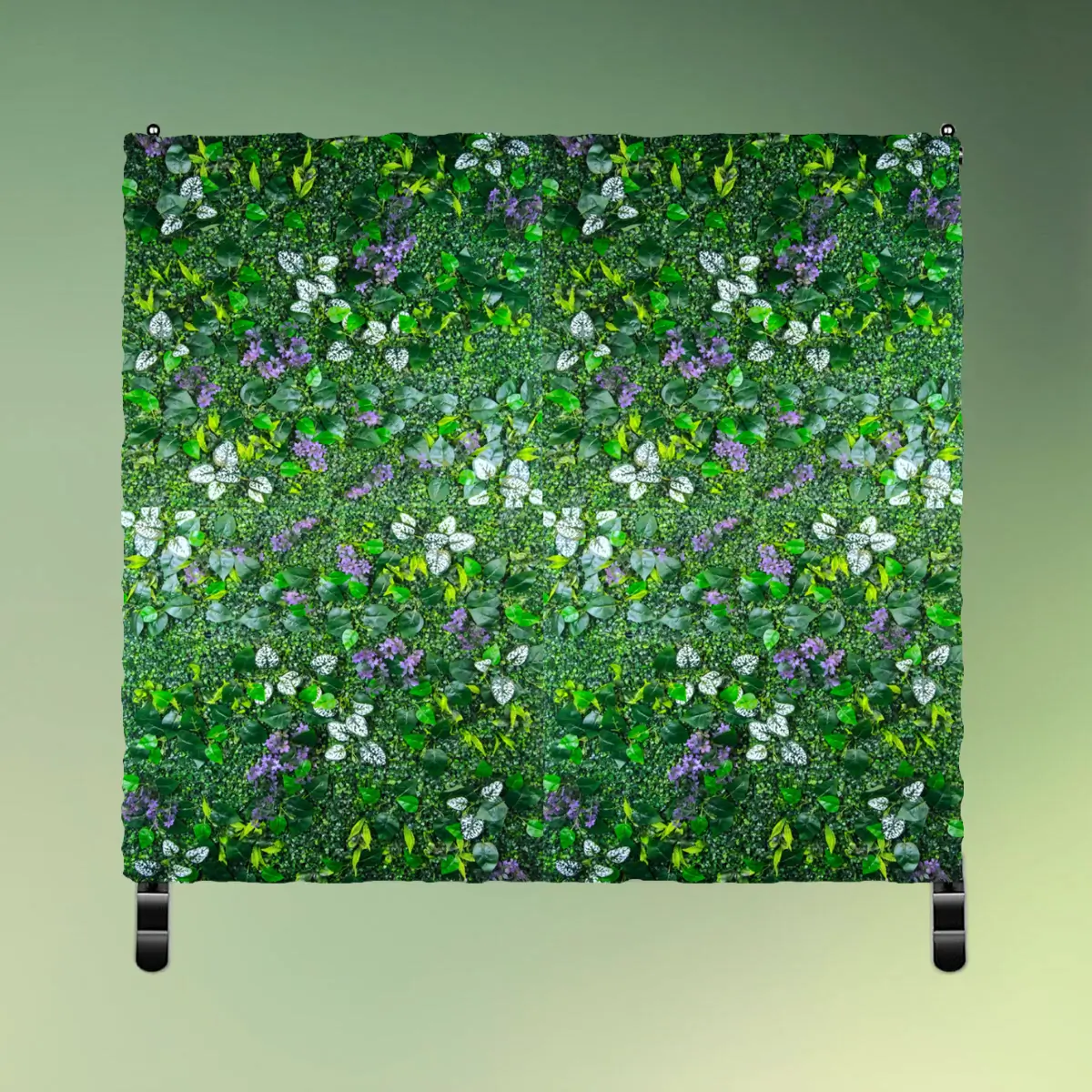 kunstig plantevægpanel - Marias mix på sort stativ 2 x 2,4 m (1) lej Grøn og lilla blomstervæg på stativ | Marias mix | 2 x 2,4 m. | Plantepanel backdrop